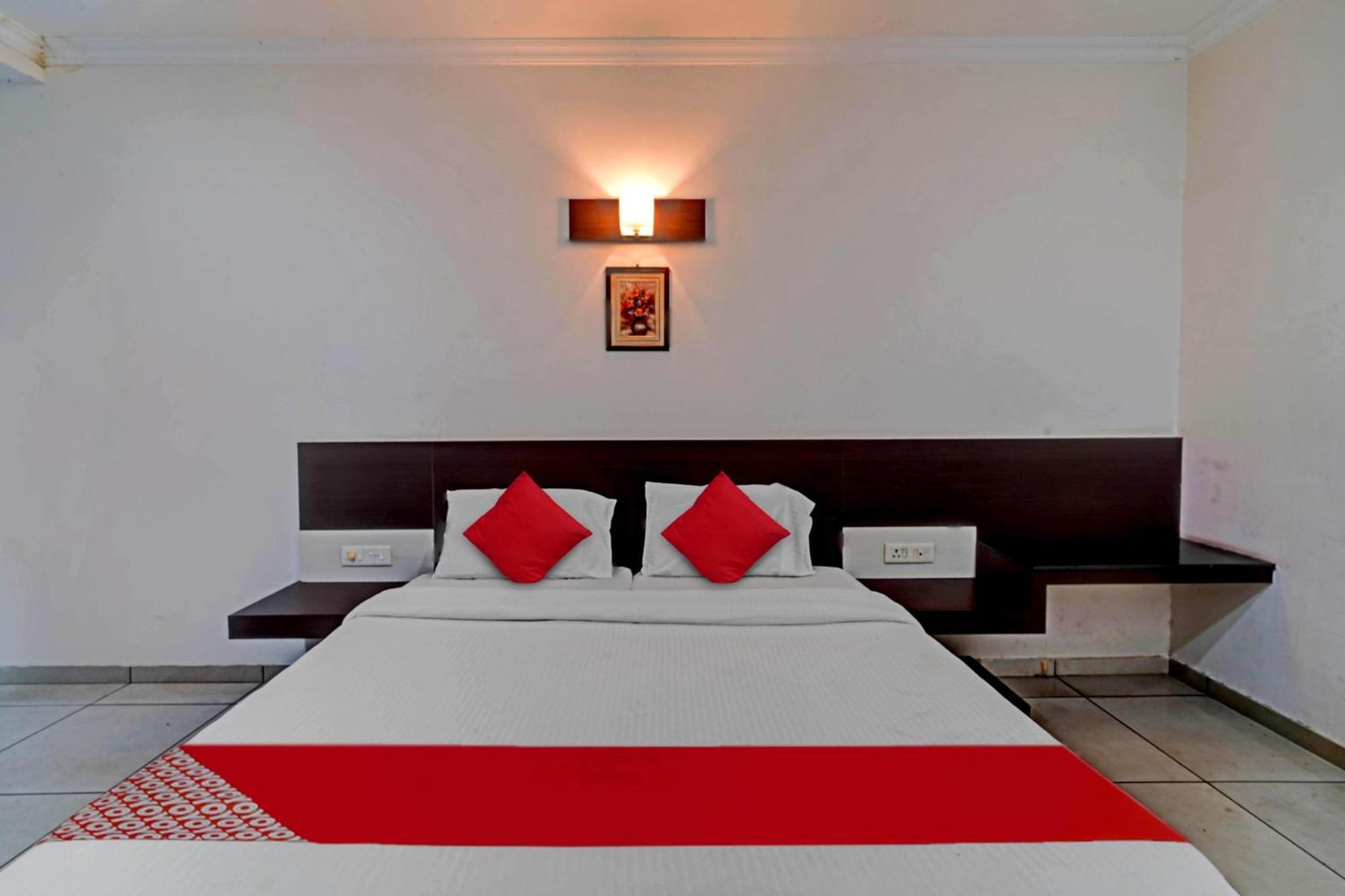 Hotel O Jk Inn Tirupur Esterno foto