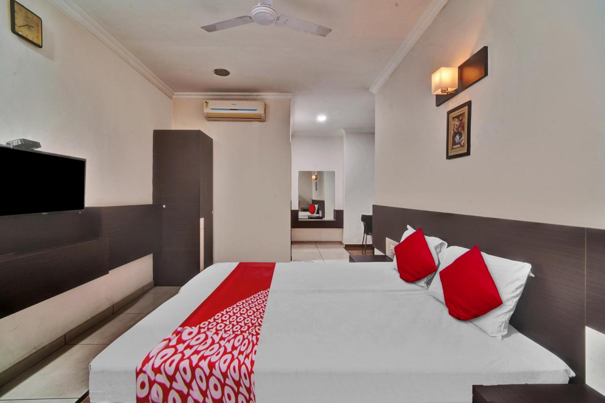 Hotel O Jk Inn Tirupur Esterno foto